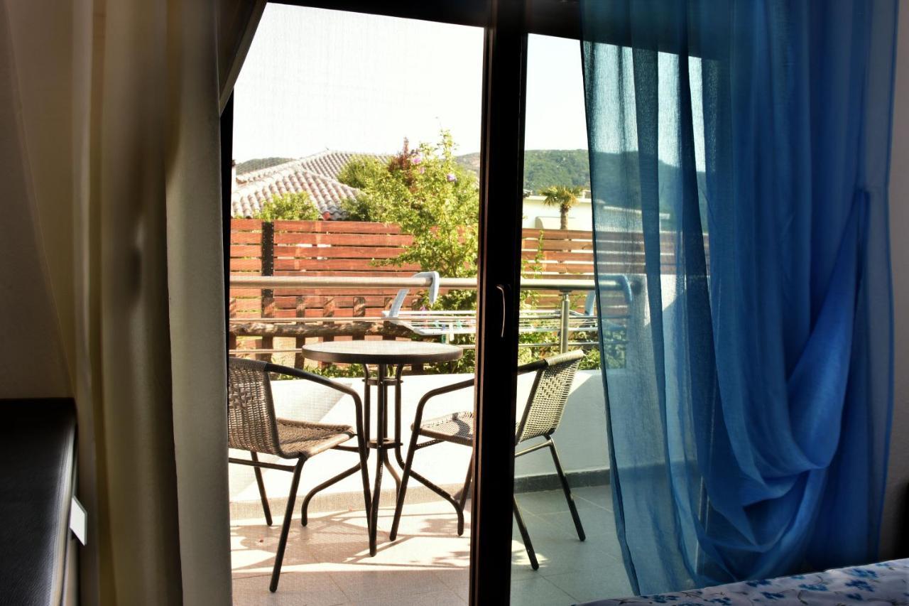 Paralia Sikias Theano Studios מראה חיצוני תמונה